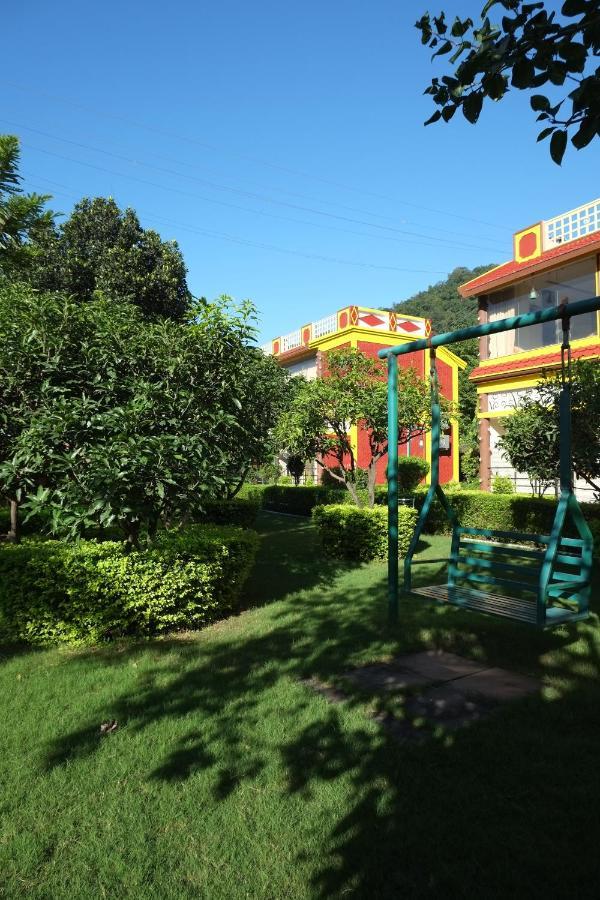 Mvt Guesthouse & Restaurant Rishīkesh Exterior foto